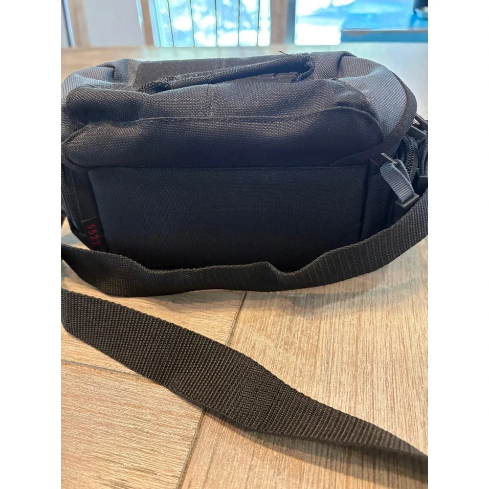Tamrac Camera Bag‎ Compact DSLR Point and Shoot Black Gray Padded